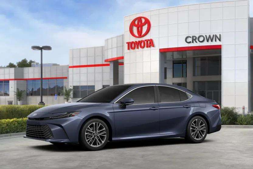 2026 Toyota Camry XLE photo 1