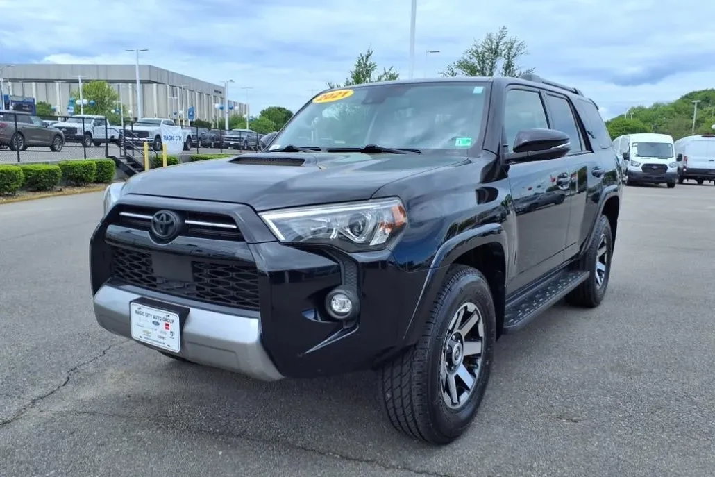 2021 Toyota 4Runner TRD Premium photo 1