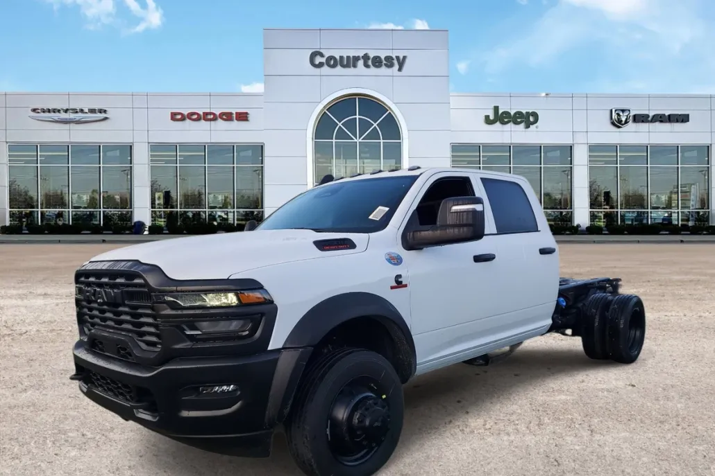 2025 Ram 4500 Tradesman photo 1
