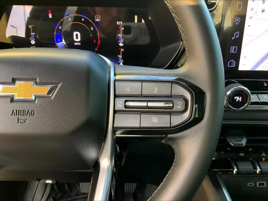 2023 Chevrolet Colorado LT photo 24