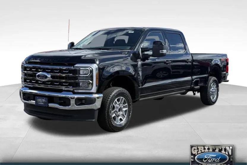 2026 Ford F-350 Lariat photo 1