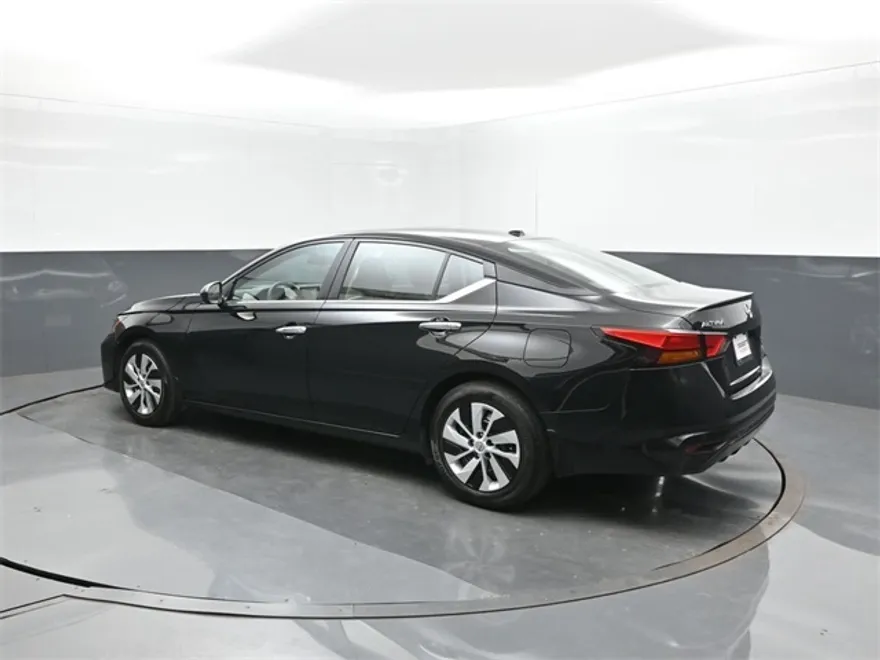 2025 Nissan Altima 2.5 S photo 1