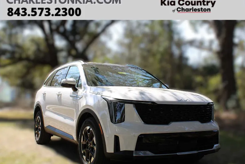 2026 Kia Sorento S photo 1
