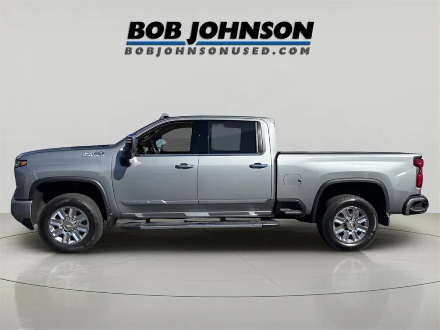 2024 Chevrolet Silverado 2500HD High Country photo 1
