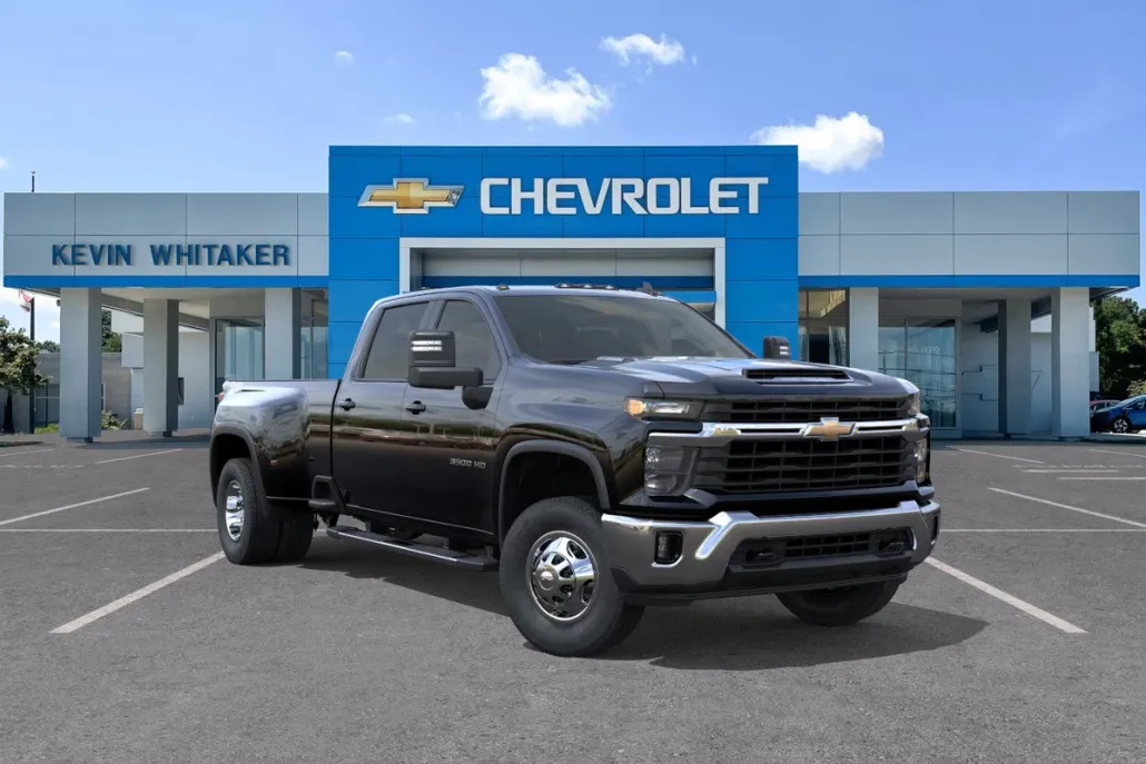 2026 Chevrolet Silverado 3500HD LT photo 1