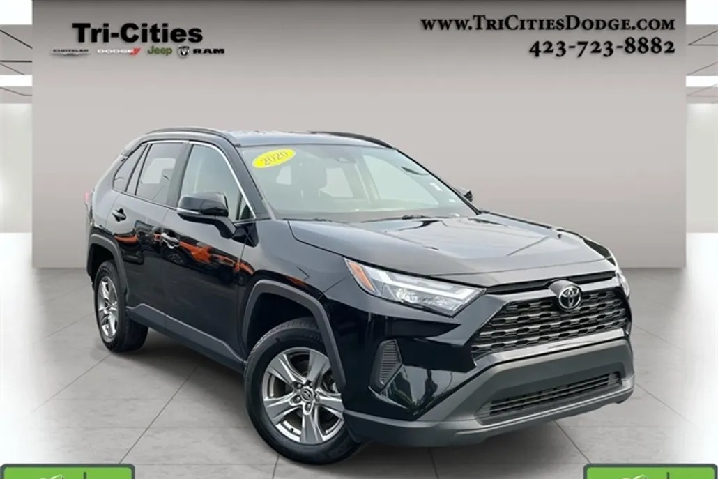 2023 Toyota RAV4 XLE photo 1
