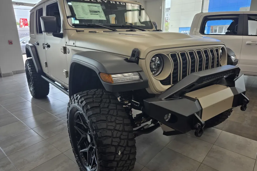 2025 Jeep Wrangler photo 1