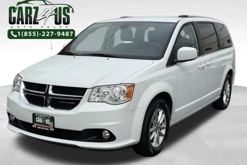 2019 Dodge Grand Caravan SXT photo 1