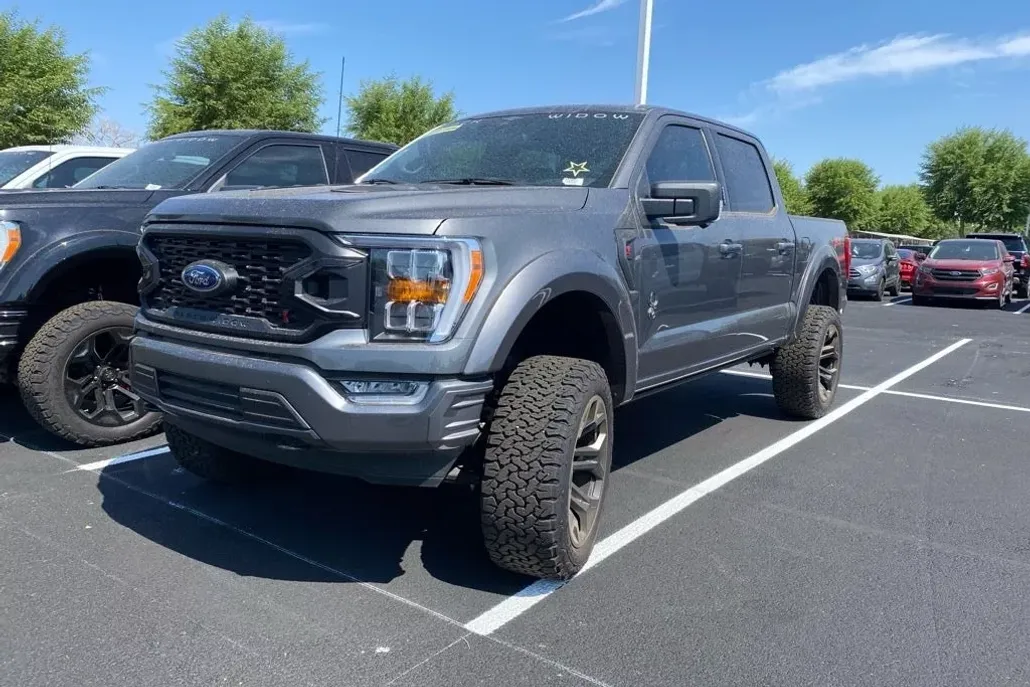 2023 Ford F-150 XLT photo 1