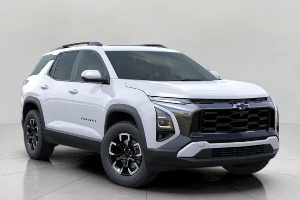 2026 Chevrolet Equinox ACTIV photo 1