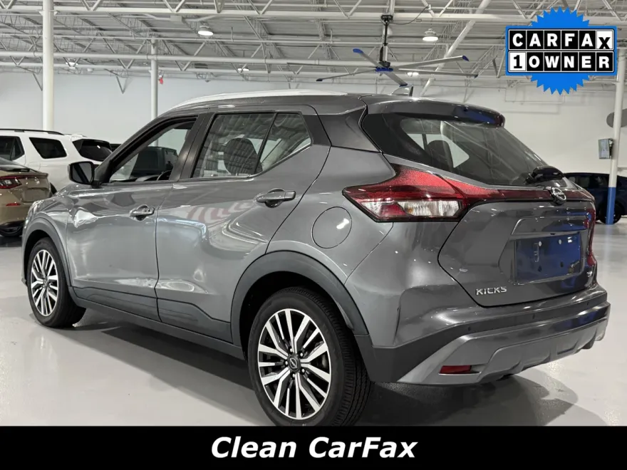 2024 Nissan Kicks SV photo 1
