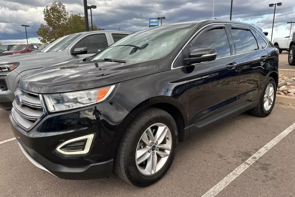 2016 Ford Edge SEL photo 1