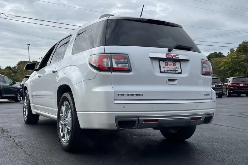 2016 Gmc Acadia Denali photo 1