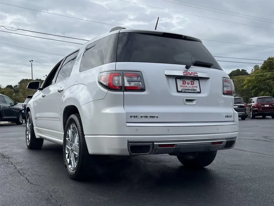 2016 Gmc Acadia Denali photo 1