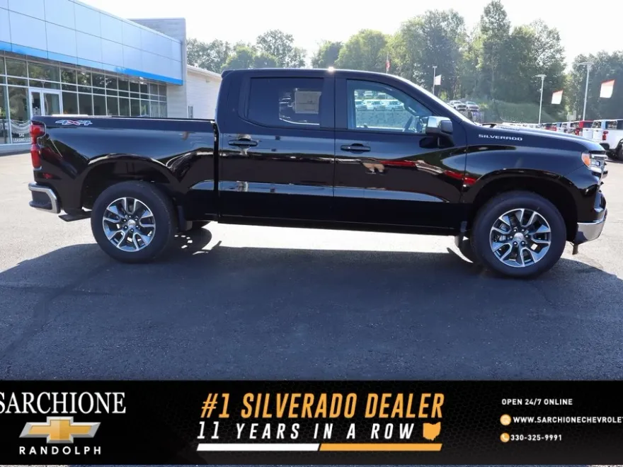 2026 Chevrolet Silverado 1500 LT photo 1