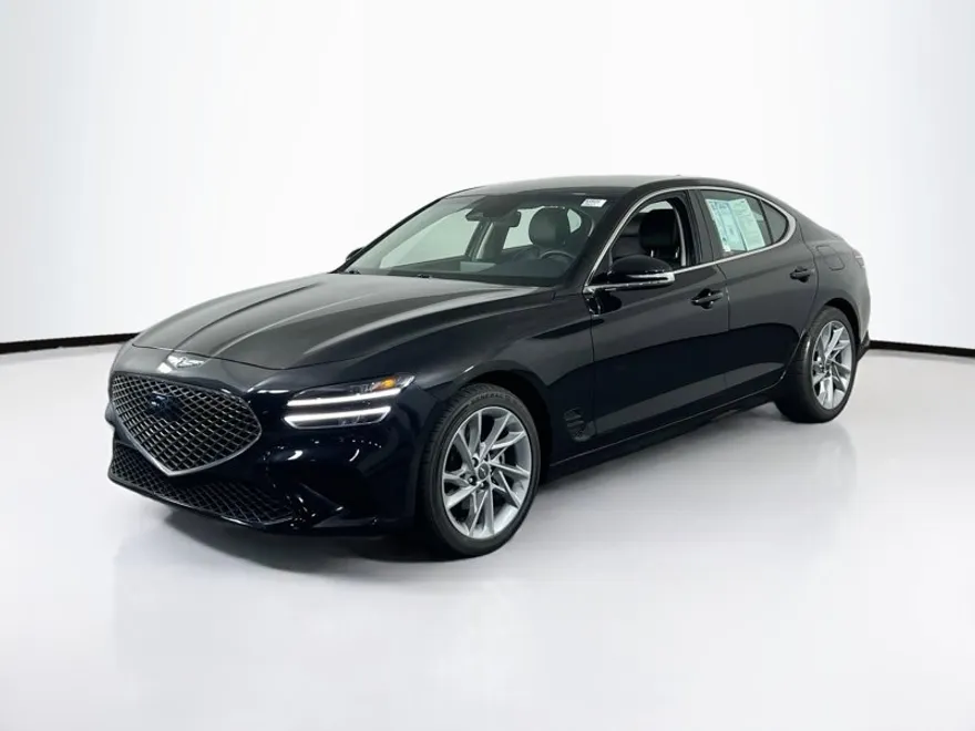 2022 Genesis G70 2.0T Prestige photo 1
