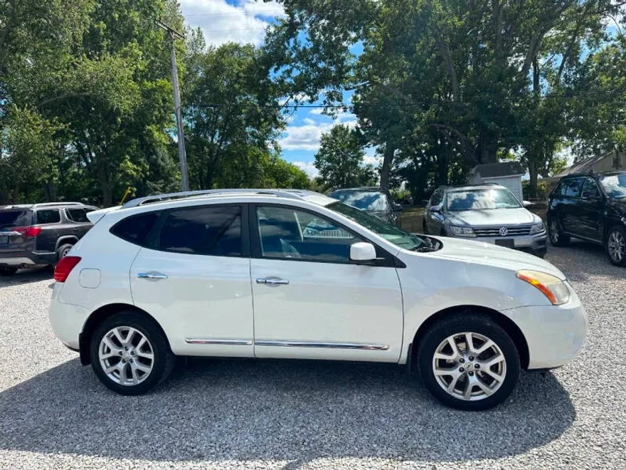2012 Nissan Rogue SV SL photo 1