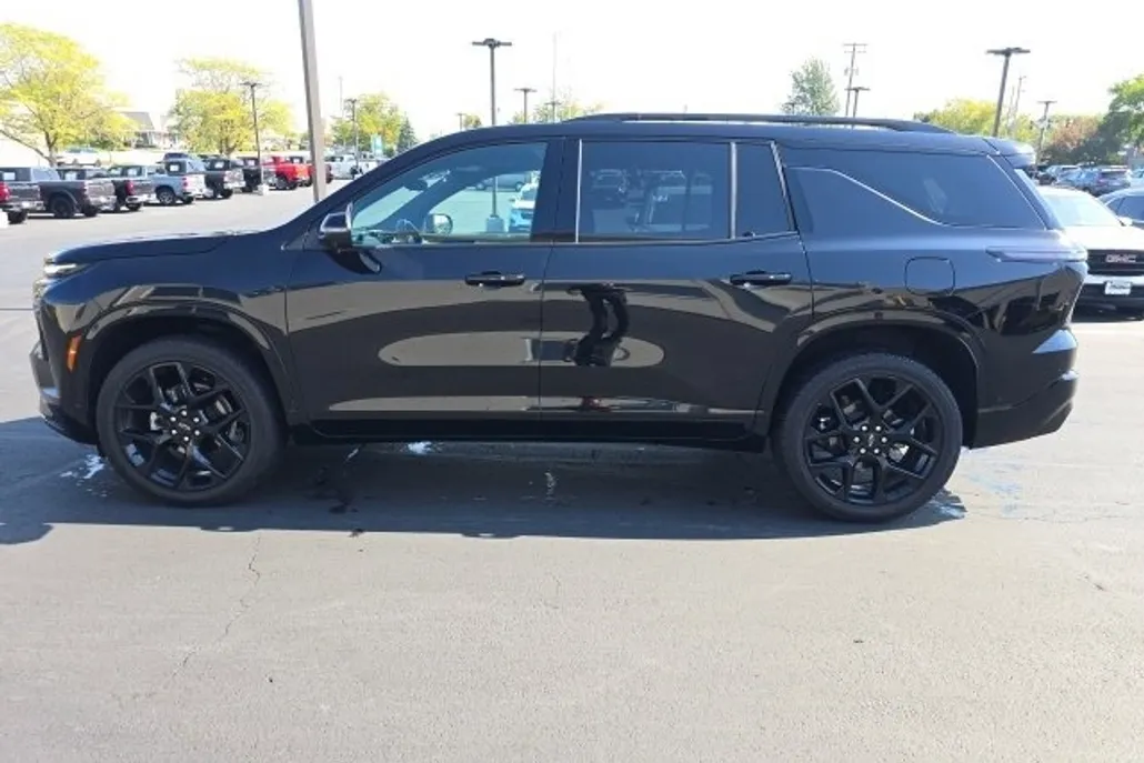 2024 Chevrolet Traverse RS photo 1