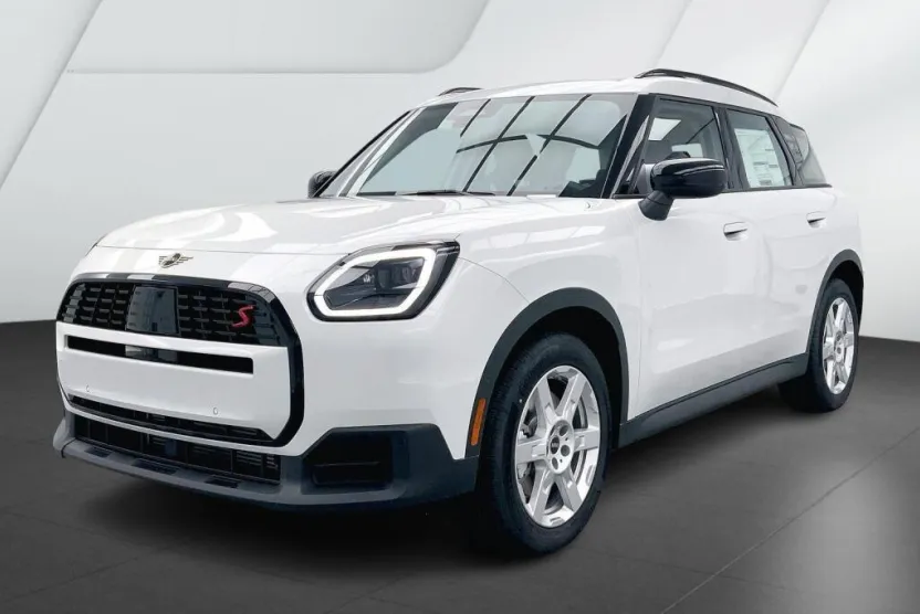 2025 Mini Countryman S ALL4 photo 1