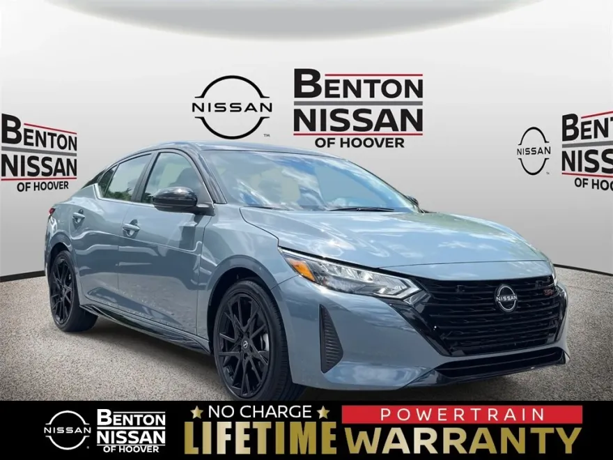 2025 Nissan Sentra SR photo 1