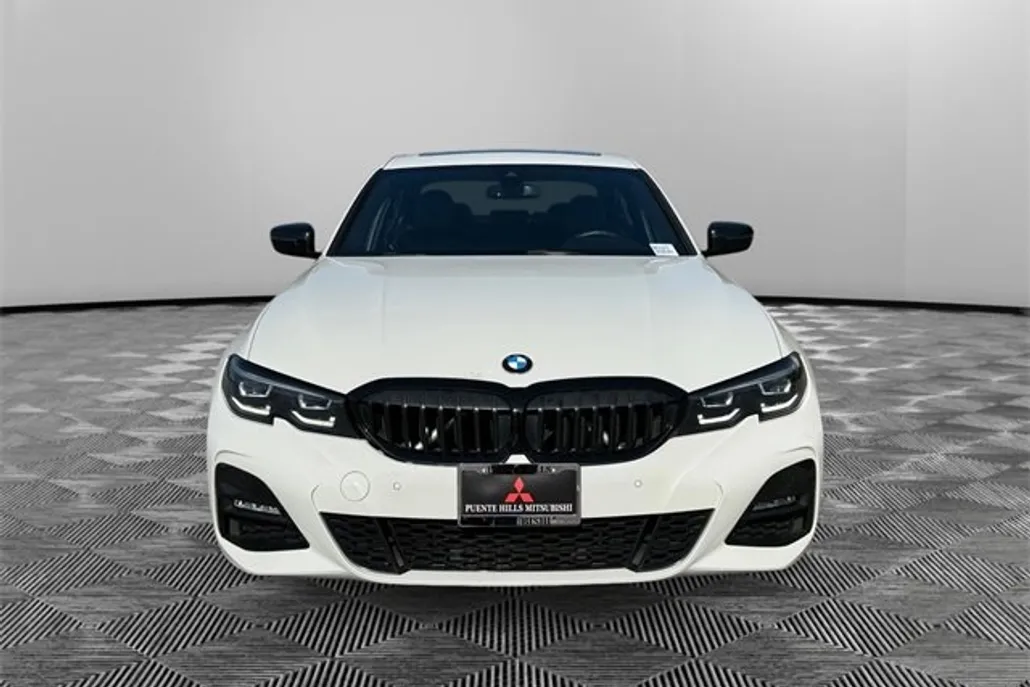 2022 Bmw 330i photo 1
