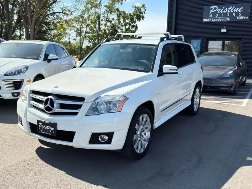 2010 Mercedes Benz GLK 350 4MATIC photo 1
