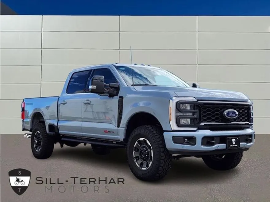2024 Ford F-350 photo 1