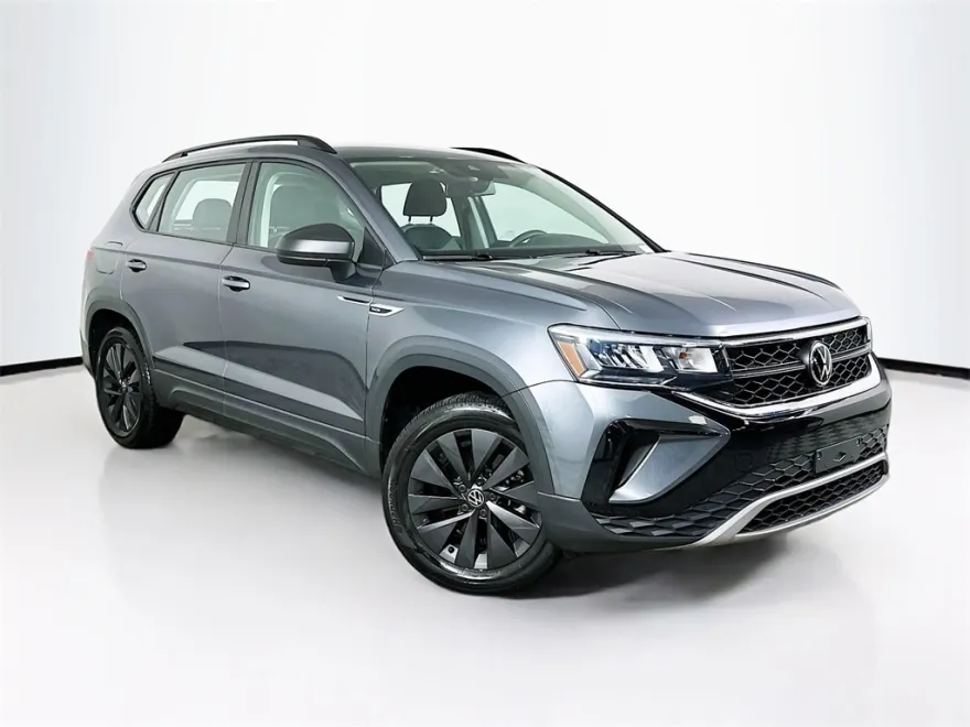 2022 Volkswagen Taos S photo 1