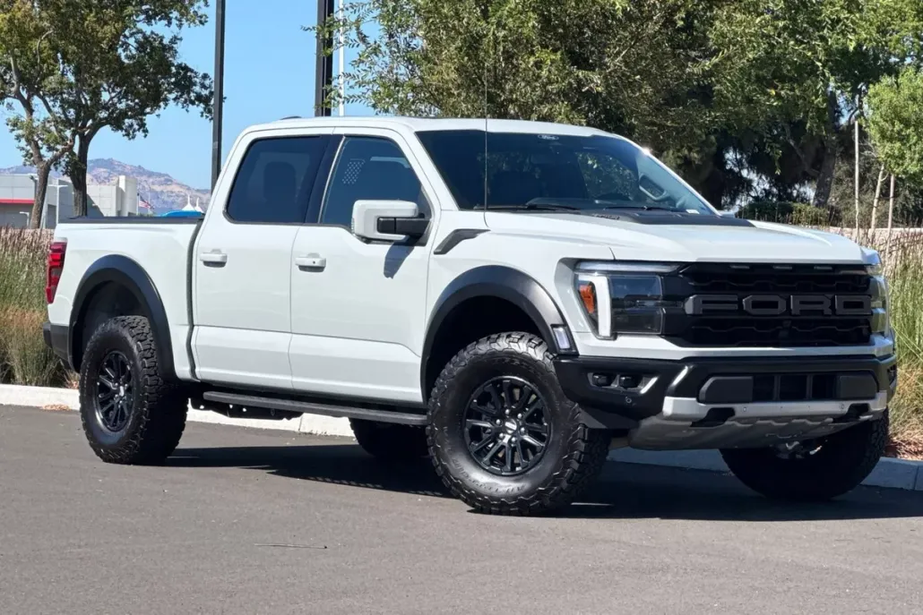 2024 Ford F-150 Raptor photo 1