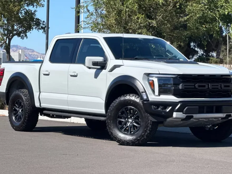 2024 Ford F-150 Raptor photo 1