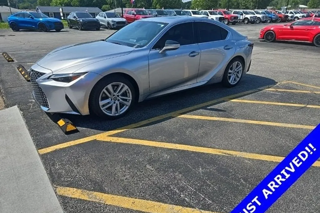 2021 Lexus IS 300 photo 1