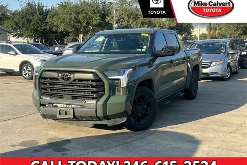 2023 Toyota Tundra SR5 photo 1