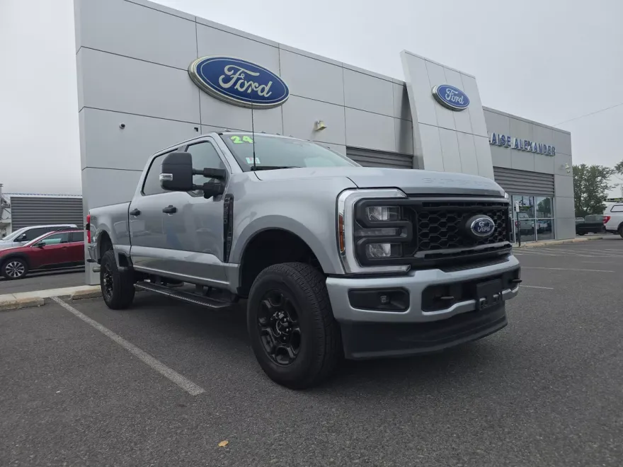 2024 Ford F-350 XL photo 1