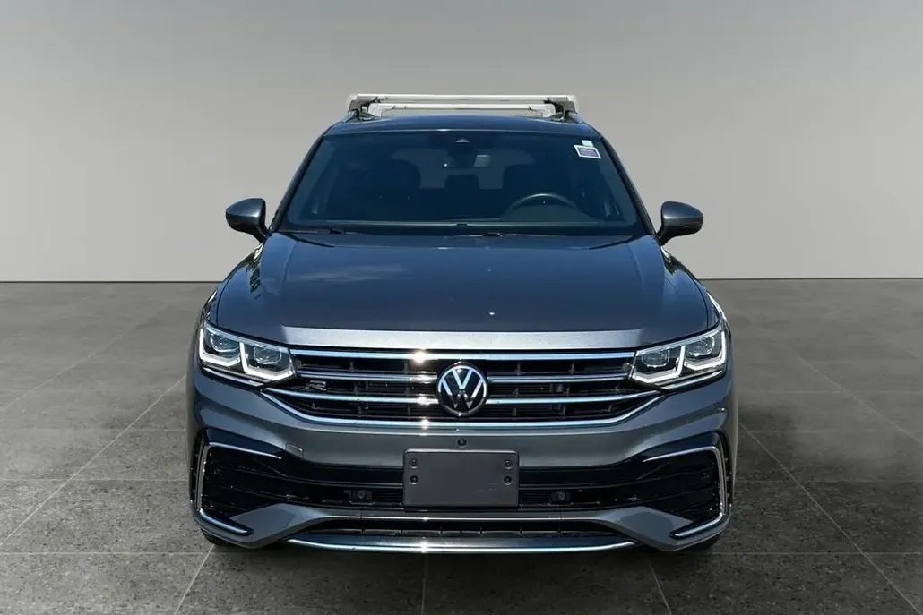 2022 Volkswagen Tiguan SEL Premium R-Line photo 1