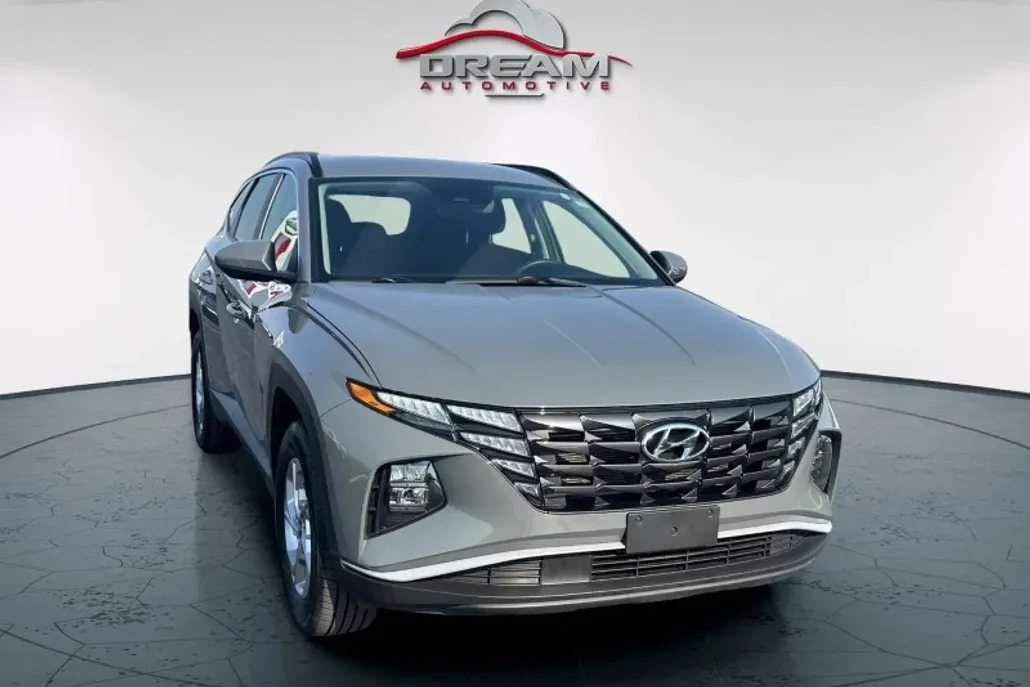 2024 Hyundai Tucson SEL photo 1