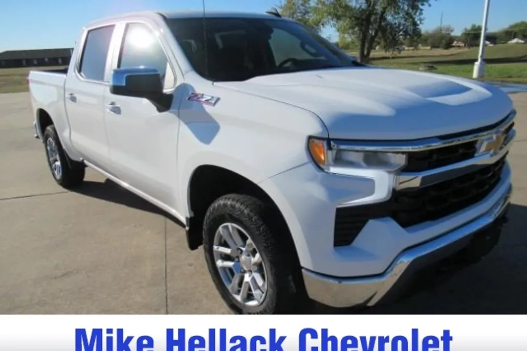 2025 Chevrolet Silverado 1500 LT photo 1