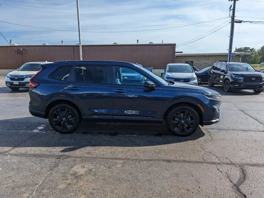 2026 Honda CR-V Hybrid Sport Touring photo 1