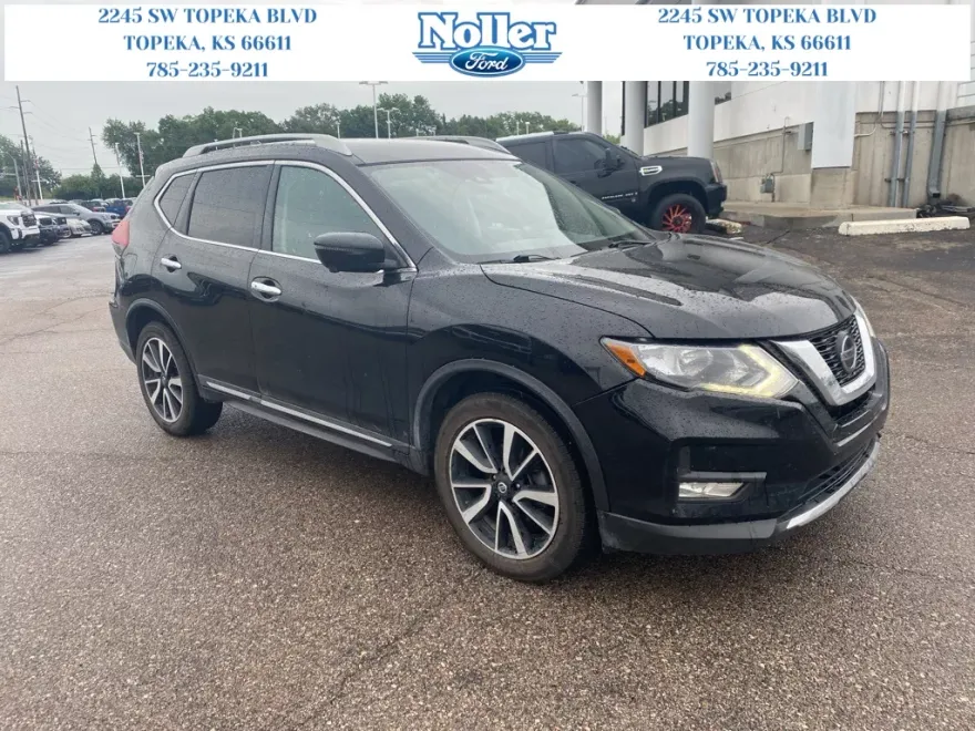 2020 Nissan Rogue SL photo 1