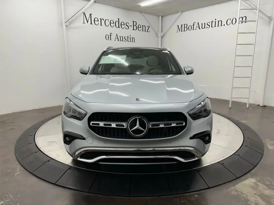 2025 Mercedes Benz GLA 250 photo 1