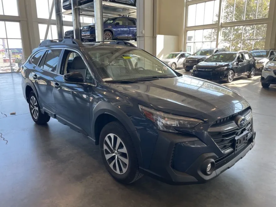 2024 Subaru Outback Premium photo 1