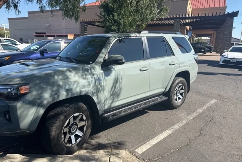 2023 Toyota 4Runner TRD Off-Road Premium photo 1