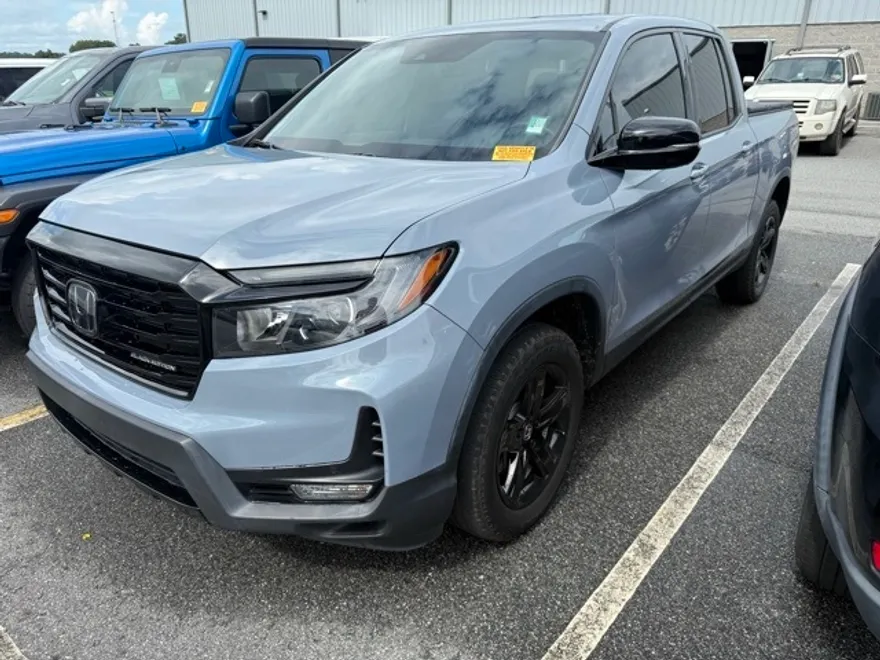 2022 Honda Ridgeline Black Edition photo 1
