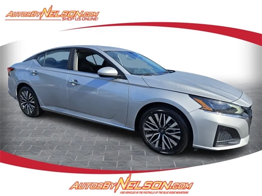 2023 Nissan Altima 2.5 SV photo 1