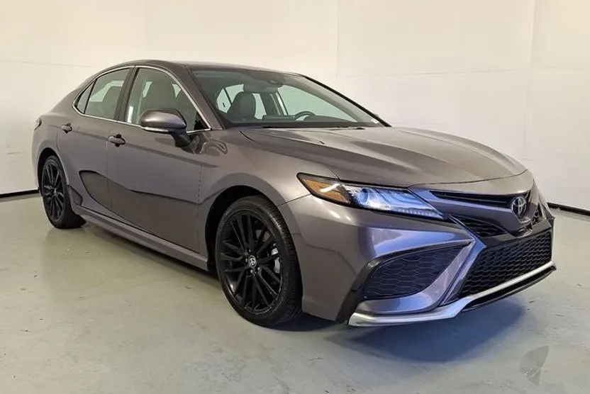 2023 Toyota Camry XSE photo 1