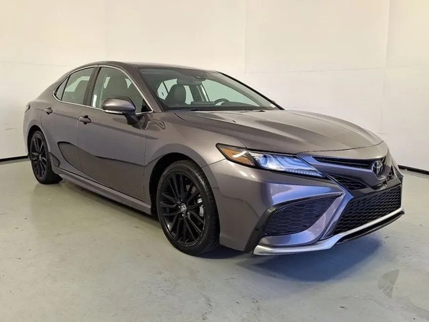2023 Toyota Camry XSE photo 1