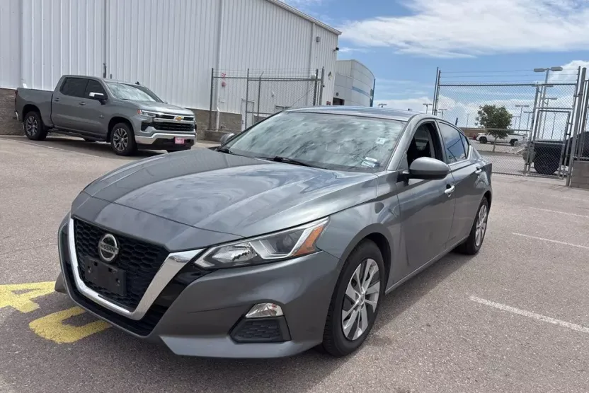 2020 Nissan Altima 2.5 S photo 1