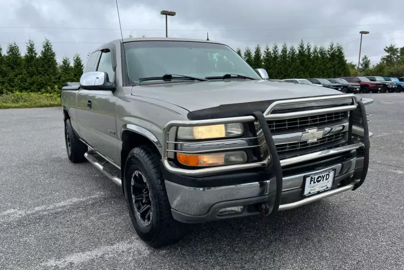 2001 Chevrolet Silverado 1500 LT photo 1