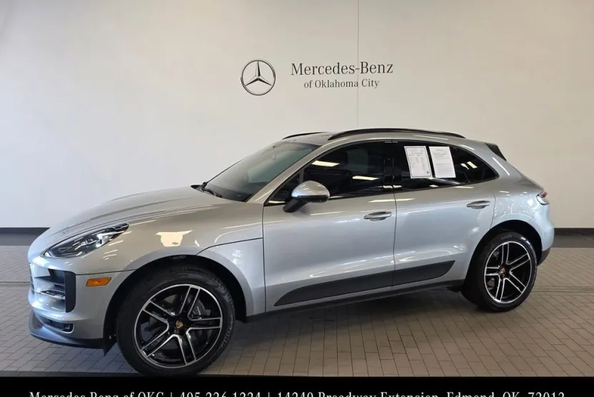 2021 Porsche Macan S photo 1
