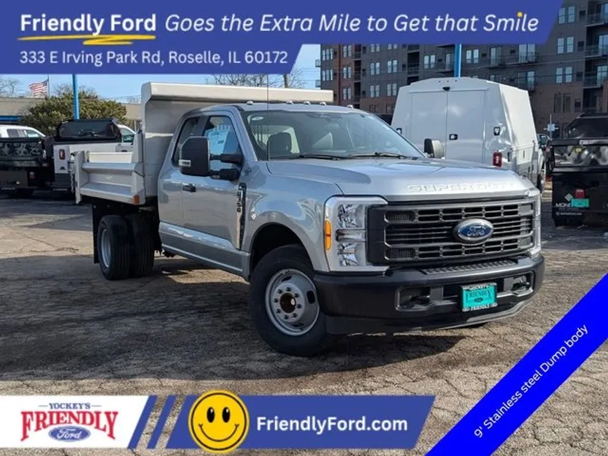 2023 Ford F-350 photo 1