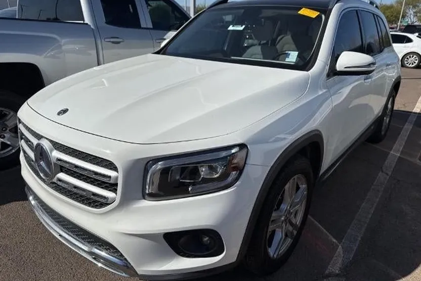 2020 Mercedes Benz GLB 250 photo 1